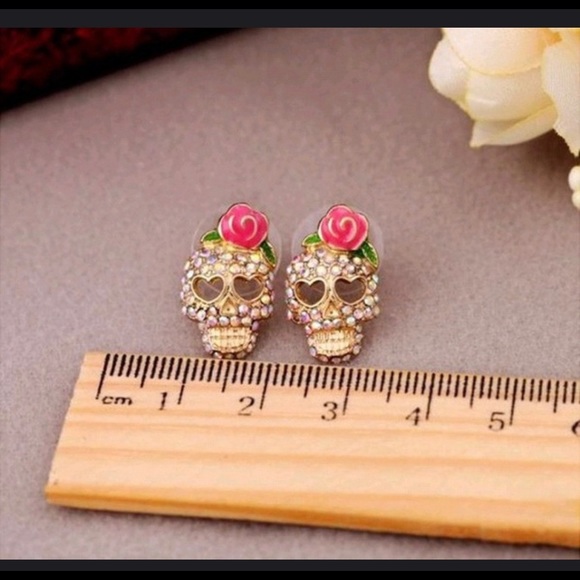 Adorable Sugar Skull Earrings - Picture 5 of 6